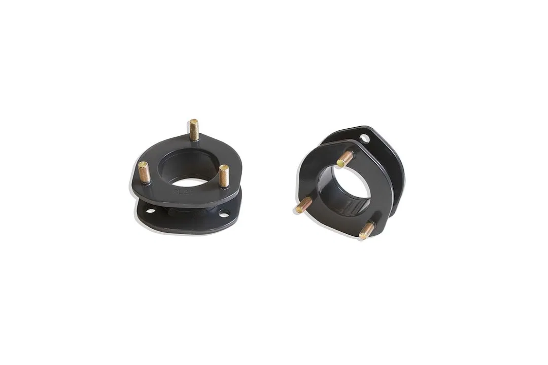 832125 – MAXTRAC Leveling Kit Suspension, 2-1/2 Inch Lift Strut Assembly Spacers With Spacers Only